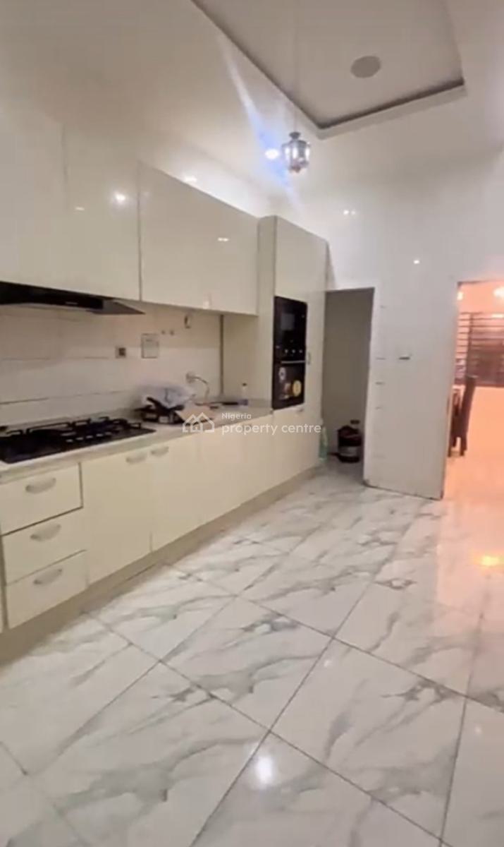 Spacious 1 Bedroom Apartment { Downstairs- Video Available}, Ikota Villa Gra, Lekki, Lagos, Mini Flat (room and Parlour) for Rent