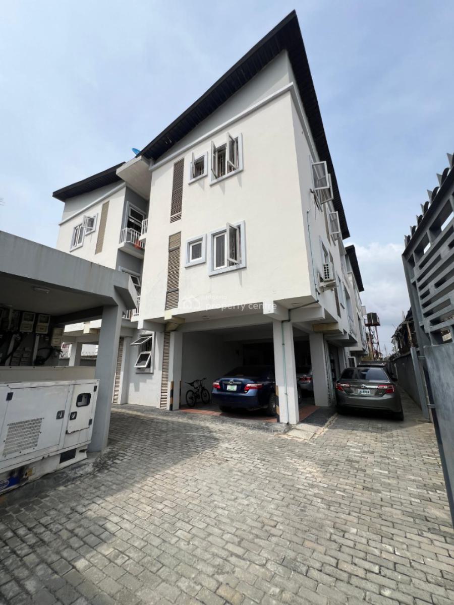 Modern and Serviced 2 Bedroom Apartment { Upstairs-}, Oakland Estate, Sangotedo, Ajah, Lagos, Flat / Apartment for Rent