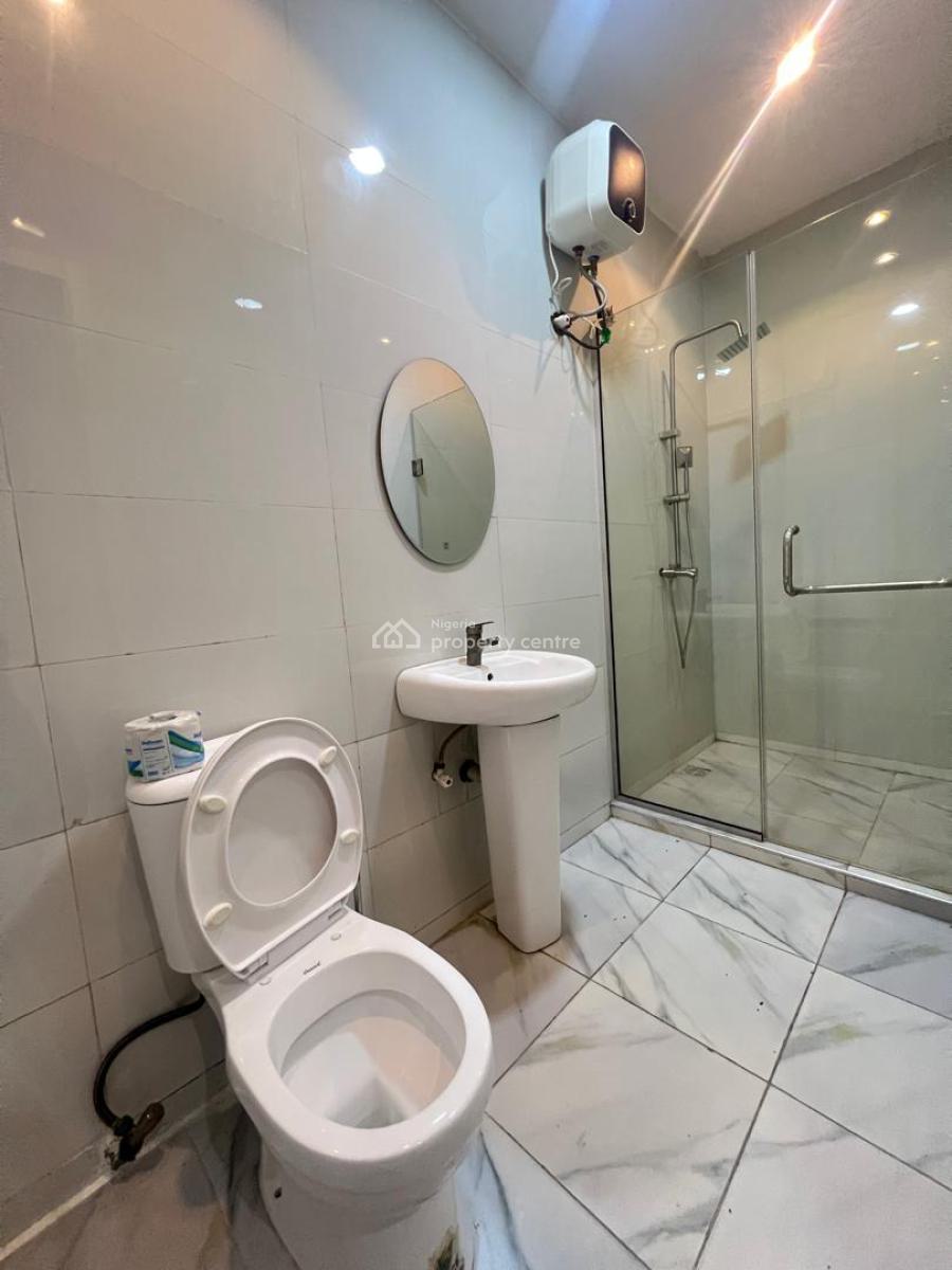 Luxurious Well Furnished 2 Bedroom Apartment with Pool, Lekki Phase 1, Lekki, Lagos, Flat / Apartment for Rent