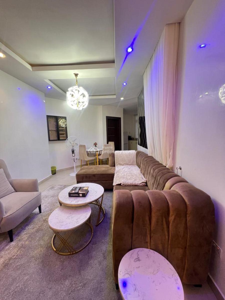 Luxurious Well Furnished 2 Bedroom Apartment with Pool, Lekki Phase 1, Lekki, Lagos, Flat / Apartment for Rent