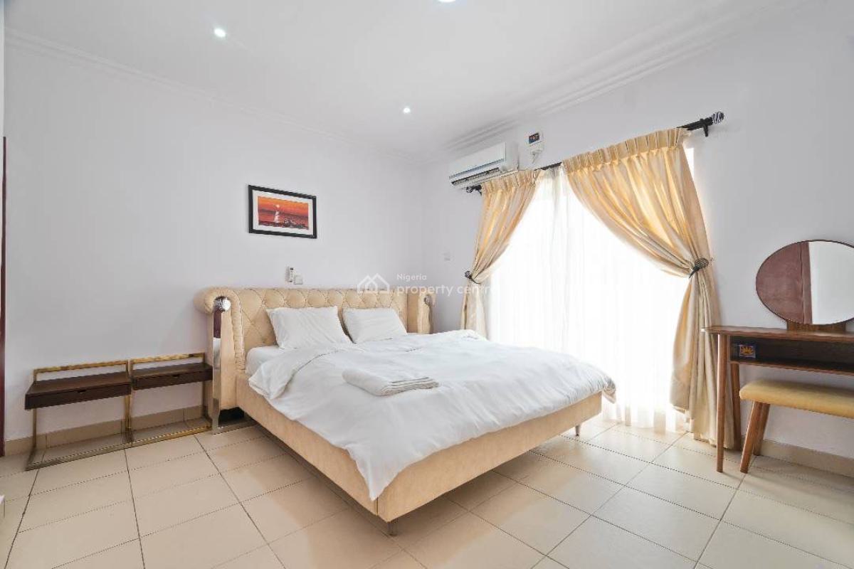a Tastefully Furnished and Fully Equipped 3 Bedroom Penthouse, Chevron, Lekki, Lagos, Flat / Apartment Short Let