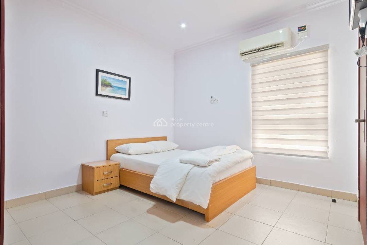 a Tastefully Furnished and Fully Equipped 3 Bedroom Penthouse, Chevron, Lekki, Lagos, Flat / Apartment Short Let