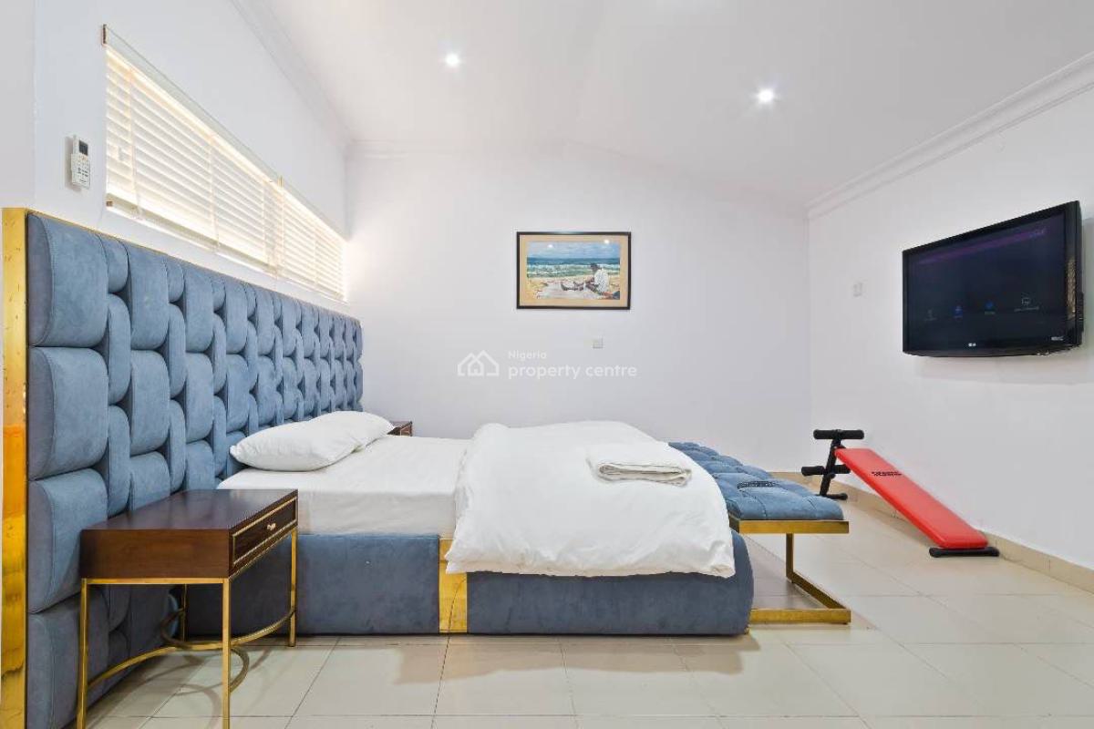 a Tastefully Furnished and Fully Equipped 3 Bedroom Penthouse, Chevron, Lekki, Lagos, Flat / Apartment Short Let