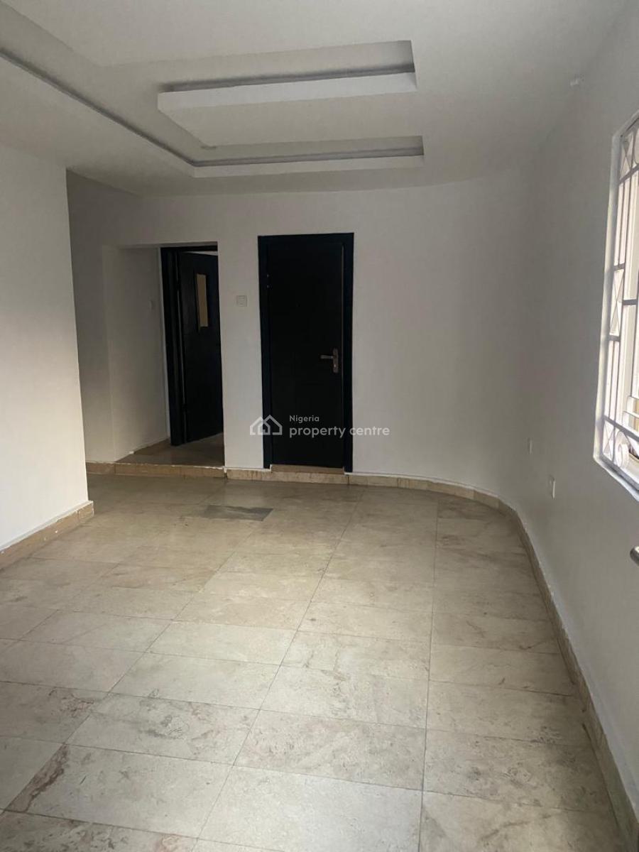 Spacious Self Serviced 2 Bedroom Apartment in a Code Access Estate, Lekki Right Hand Side, Lekki Phase 1, Lekki, Lagos, Flat / Apartment for Rent