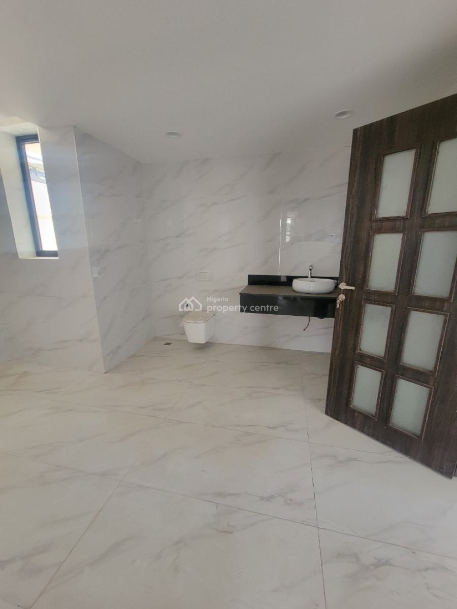 Luxury 6 Bedroom Fully Detached Duplex with a Basement and Lift, Guzape District, Abuja, Detached Duplex for Sale