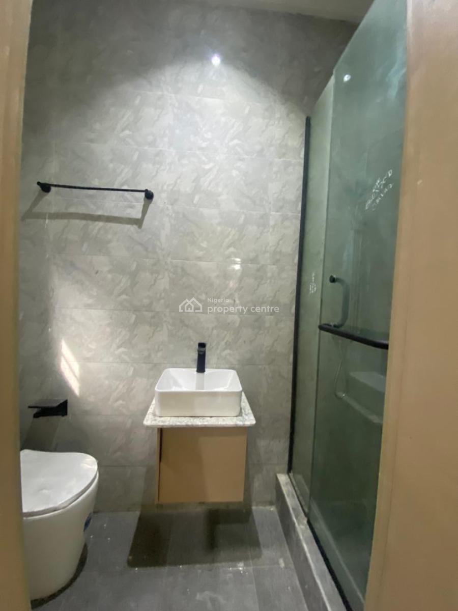 Brand New Serviced 2 Bedroom Apartment in a Code Access Estate, Lekki Right Hand Side, Lekki Phase 1, Lekki, Lagos, Flat / Apartment for Rent