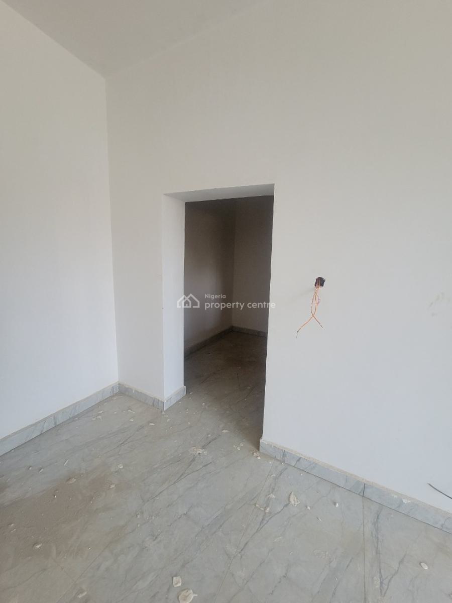 Luxury 5 Bedroom Duplex + Bq, Guzape District, Abuja, Terraced Duplex for Sale