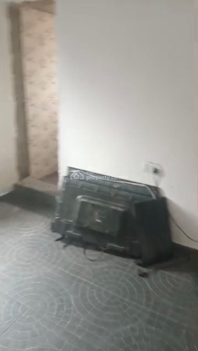 Bq Available Comes with Pop, Badore, Ajah, Lagos, Flat / Apartment for Rent