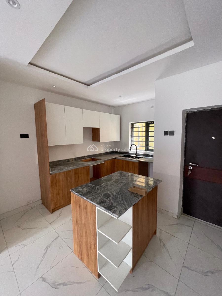Exquisite 3-bedroom Apartment in a Gated Environment, Surulere, Lagos, Block of Flats for Sale