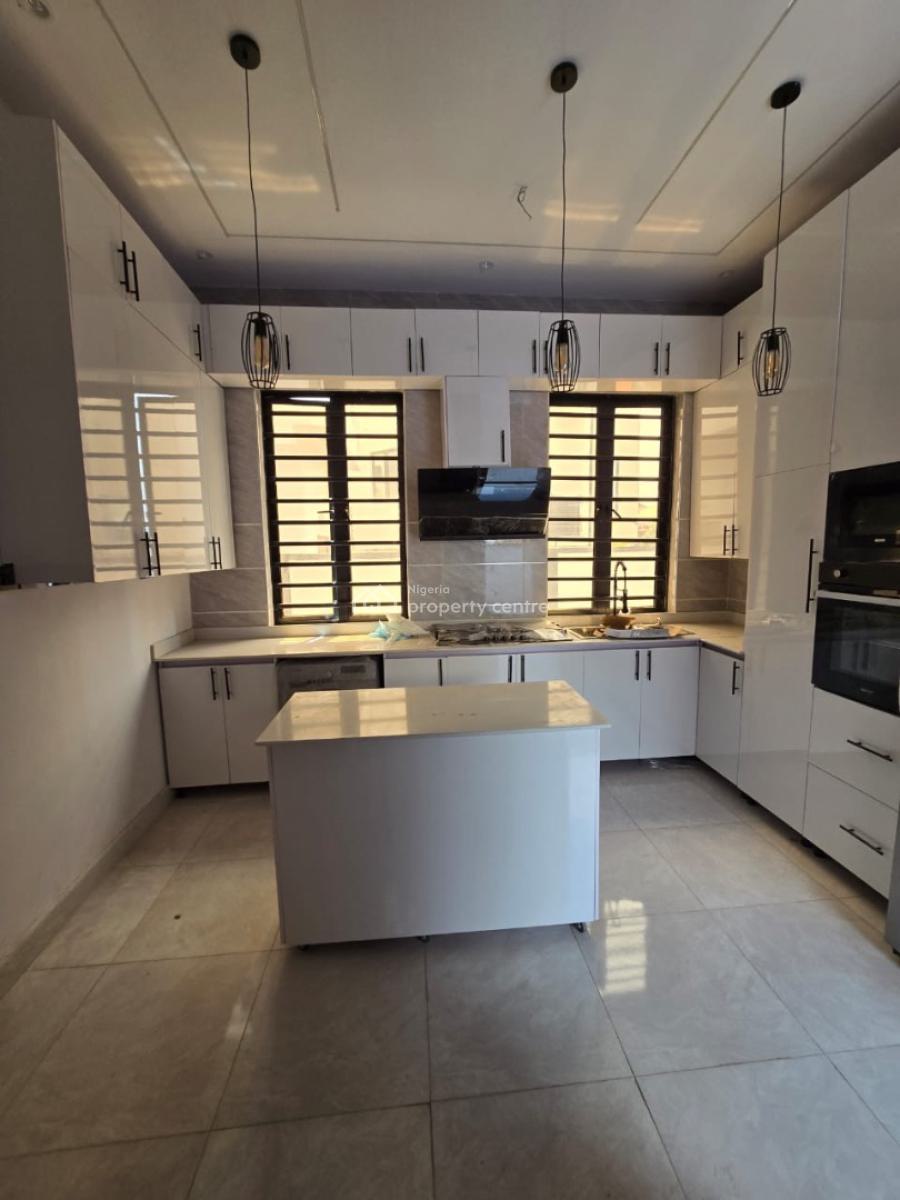 6 Bedroom Fully Detached Duplex with 2 Rooms Bq, Gra Phase 2, Magodo, Lagos, Detached Duplex for Sale