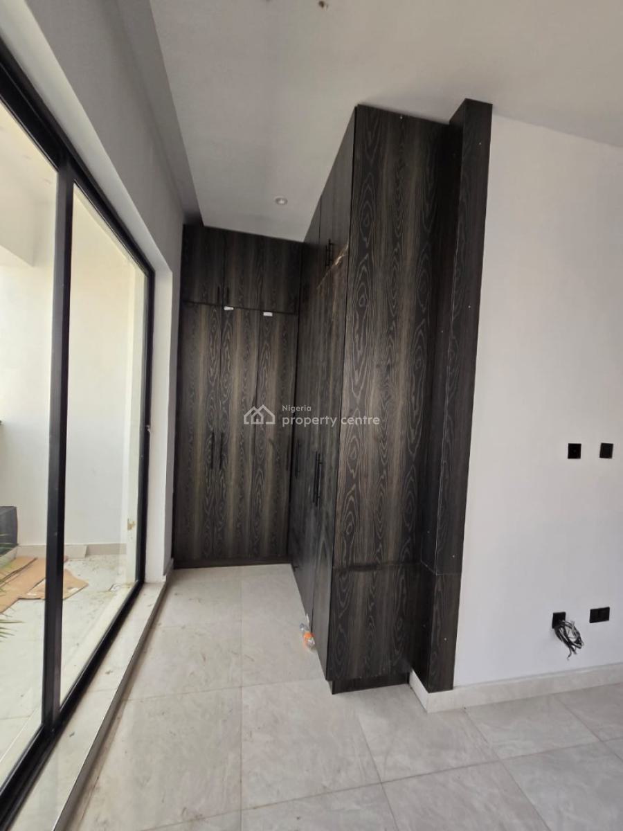 6 Bedroom Fully Detached Duplex with 2 Rooms Bq, Gra Phase 2, Magodo, Lagos, Detached Duplex for Sale