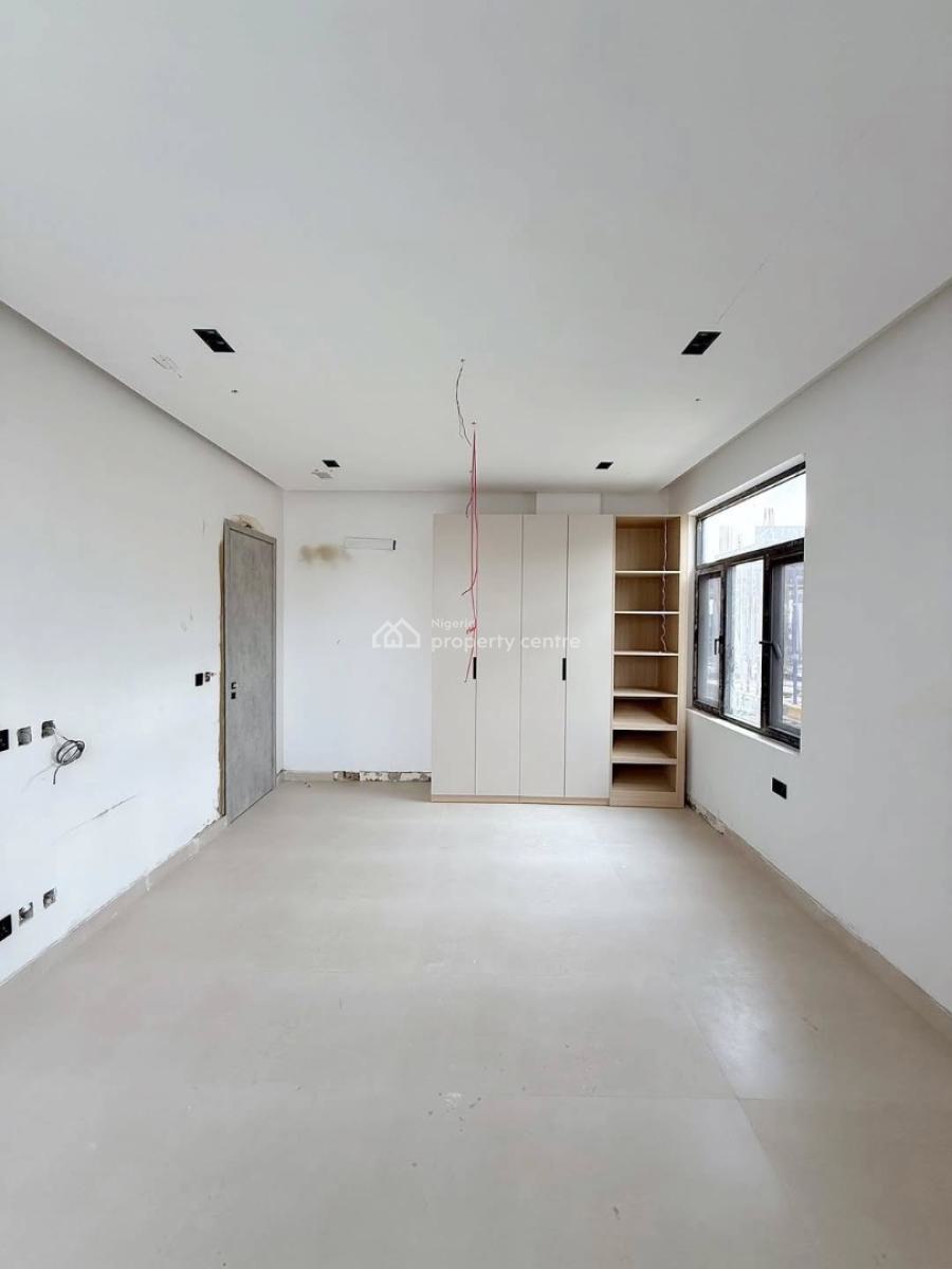 Stunning 3 Bedroom Apartment with Bq, Lekki Phase 1, Lekki, Lagos, Block of Flats for Sale