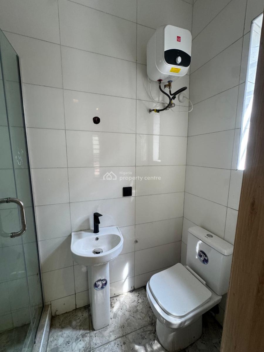 Newly Built 2 Bedroom Apartment with Pool and Gym Suitable for Investm, Ikate Elegushi, Lekki, Lagos, Block of Flats for Sale