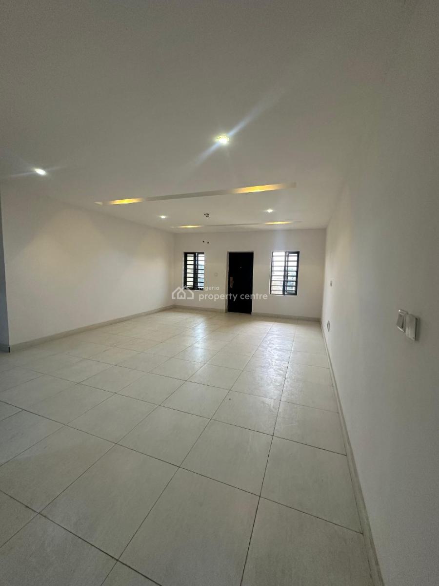 Serviced 2-bedroom Apartment with Swimming Pool, Gym & Elevator, Lekki Phase 1, Lekki, Lagos, Flat / Apartment for Sale