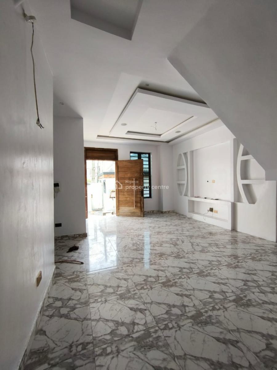 Lovely 4bedroom Semi Detached Duplex+ Boys Quarter, Chevron Lekki, Lekki, Lagos, Semi-detached Duplex for Rent