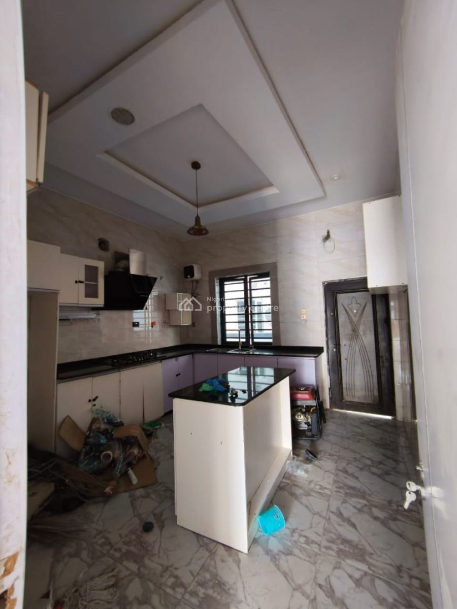 Lovely 4bedroom Semi Detached Duplex+ Boys Quarter, Chevron Lekki, Lekki, Lagos, Semi-detached Duplex for Rent