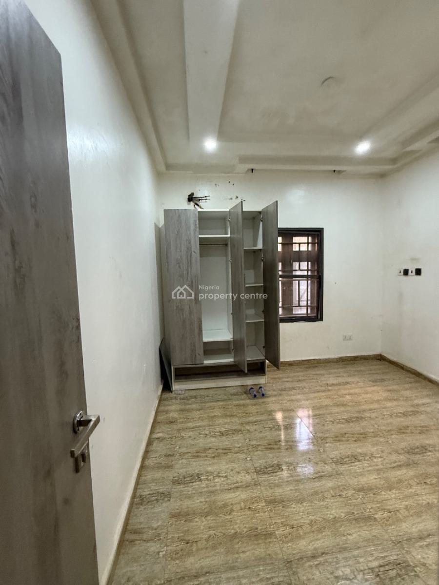 Lovely Built Standard 2 Bedroom Apartment with Excellent Facilities, Dawaki News Engineering Range View Estate, Dawaki, Gwarinpa, Abuja, Flat / Apartment for Rent