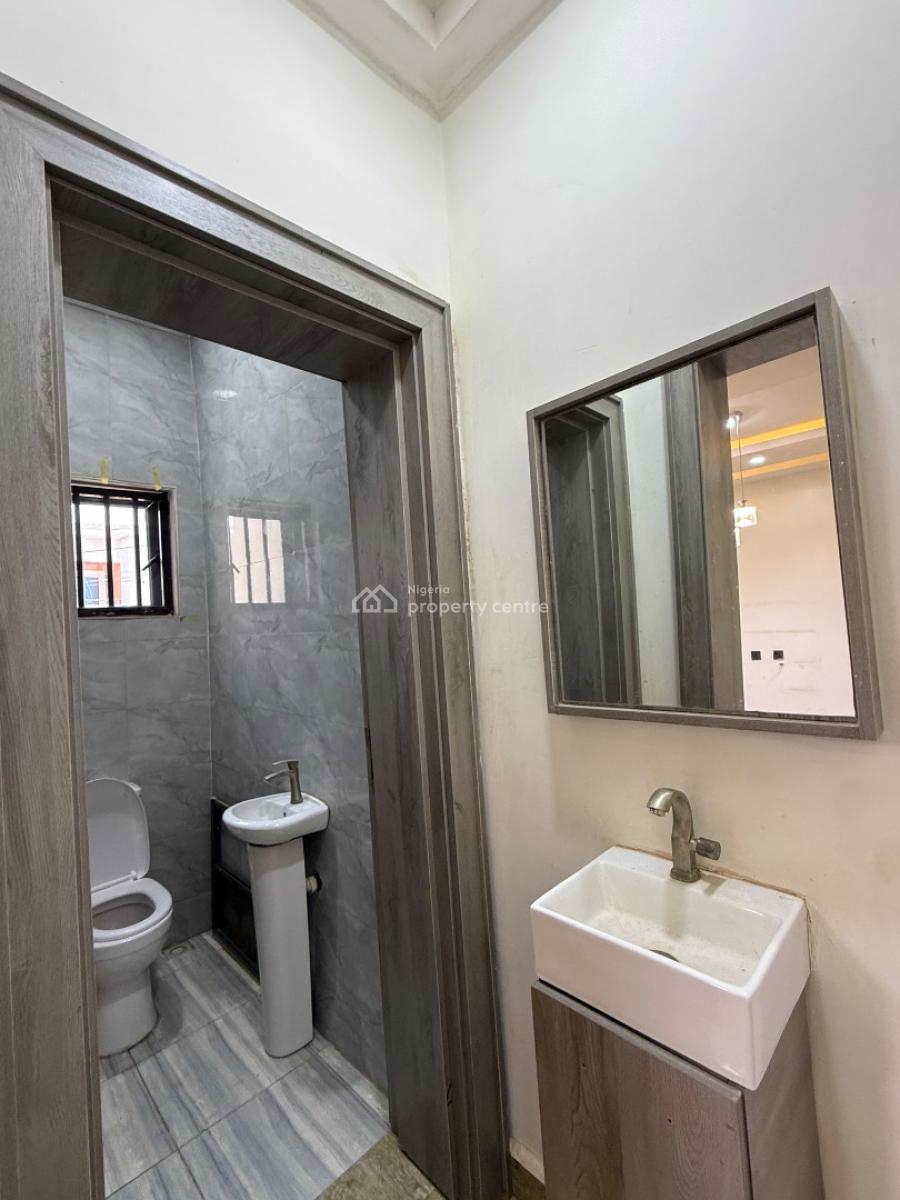 Lovely Built Standard 2 Bedroom Apartment with Excellent Facilities, Dawaki News Engineering Range View Estate, Dawaki, Gwarinpa, Abuja, Flat / Apartment for Rent