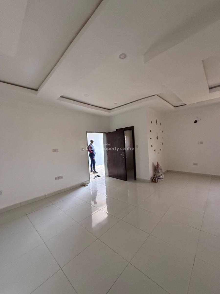 Standard 3 Bedroom Apartment 2nd Floor, Citec District Along Airport Junction By Major Oil Filling Station, Mbora (nbora), Abuja, Flat / Apartment for Rent