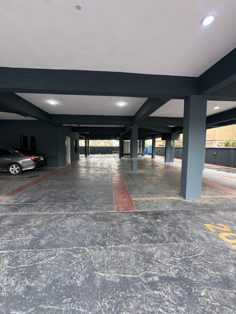 Aesthetically Pleasing 3 Bedroom Apartment  with  Pool, Elevator, Lekki Phase 1, Lekki, Lagos, Flat / Apartment for Sale