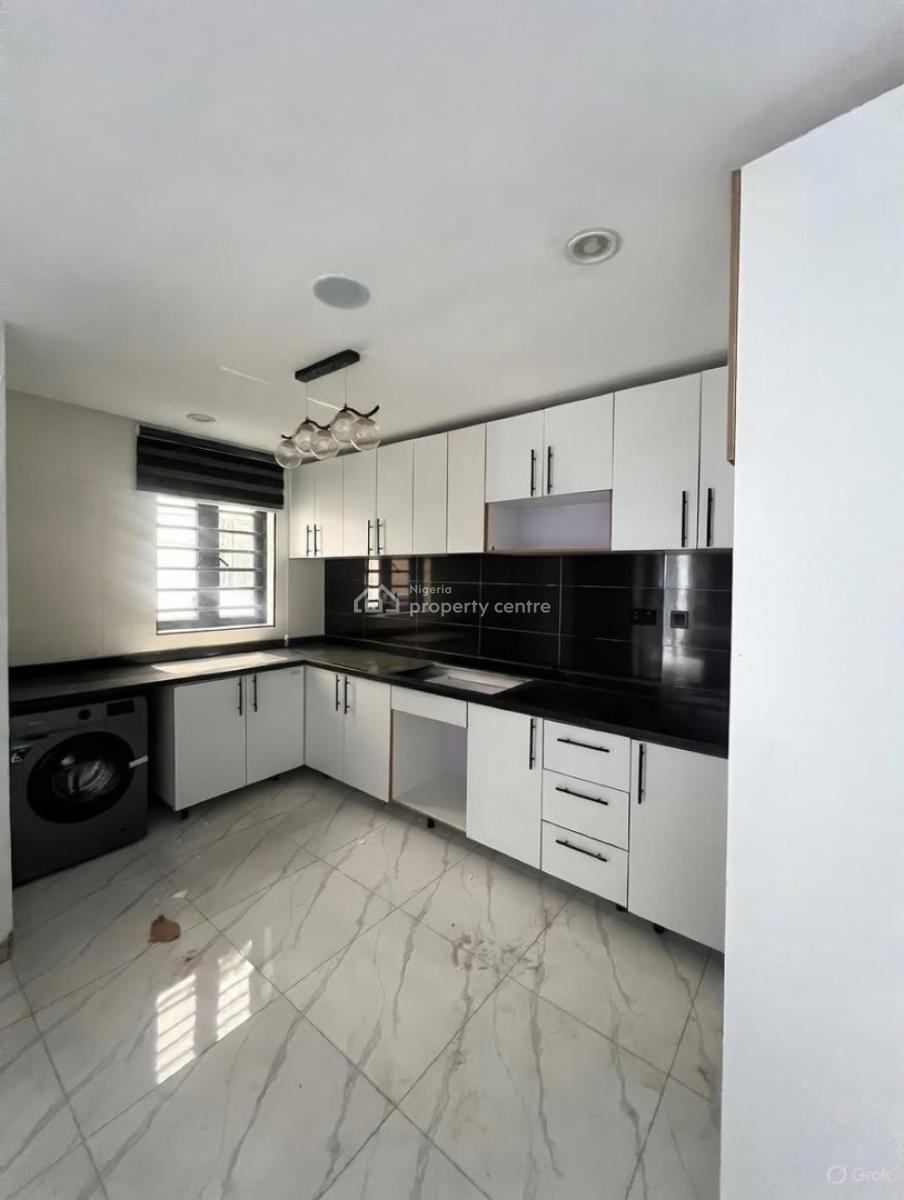 Luxury 2 Bedroom Apartment, Ajah, Lagos, Block of Flats for Sale