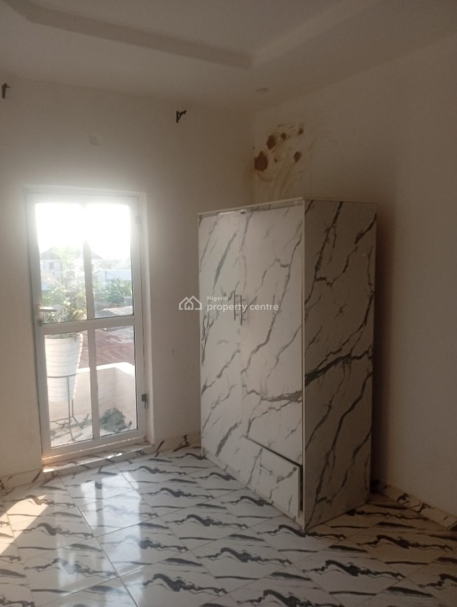 Executive 2 Bedroom Flat, Zion St.kolaq Bus Stop,denro Ishashi, Ojodu Berger, Ojodu, Lagos, Flat / Apartment for Rent