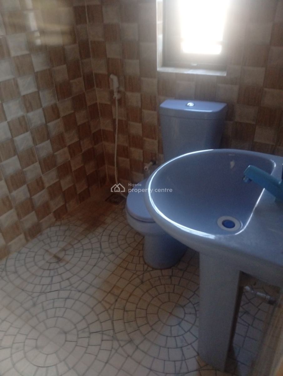Executive 2 Bedroom Flat, Zion St.kolaq Bus Stop,denro Ishashi, Ojodu Berger, Ojodu, Lagos, Flat / Apartment for Rent