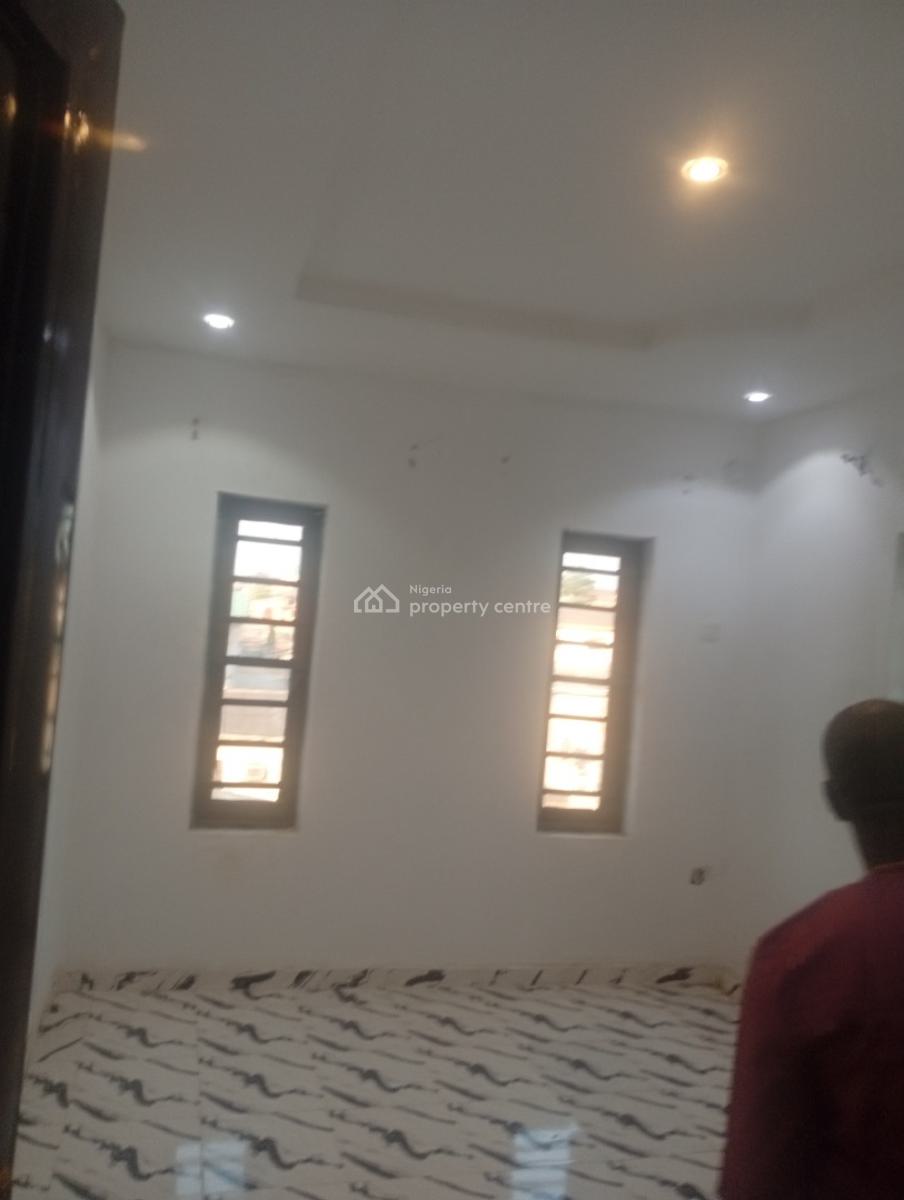 Executive 2 Bedroom Flat, Zion St.kolaq Bus Stop,denro Ishashi, Ojodu Berger, Ojodu, Lagos, Flat / Apartment for Rent