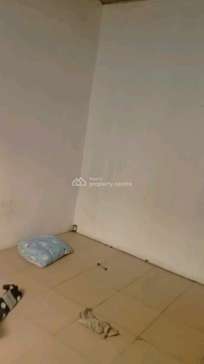 Standard and Executive Mini Flat, Onike, Yaba, Lagos, Mini Flat (room and Parlour) for Rent