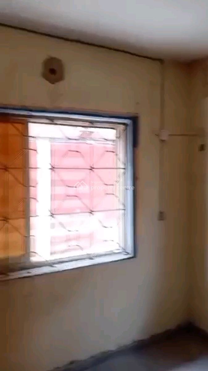 Decent 3  Bedroom Ground Flat All Rooms Ensuite, Off Ayodele Okeowo, Soluyi, Gbagada, Lagos, Flat / Apartment for Rent