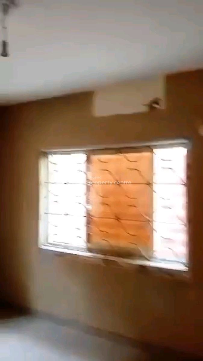 Decent 3  Bedroom Ground Flat All Rooms Ensuite, Off Ayodele Okeowo, Soluyi, Gbagada, Lagos, Flat / Apartment for Rent