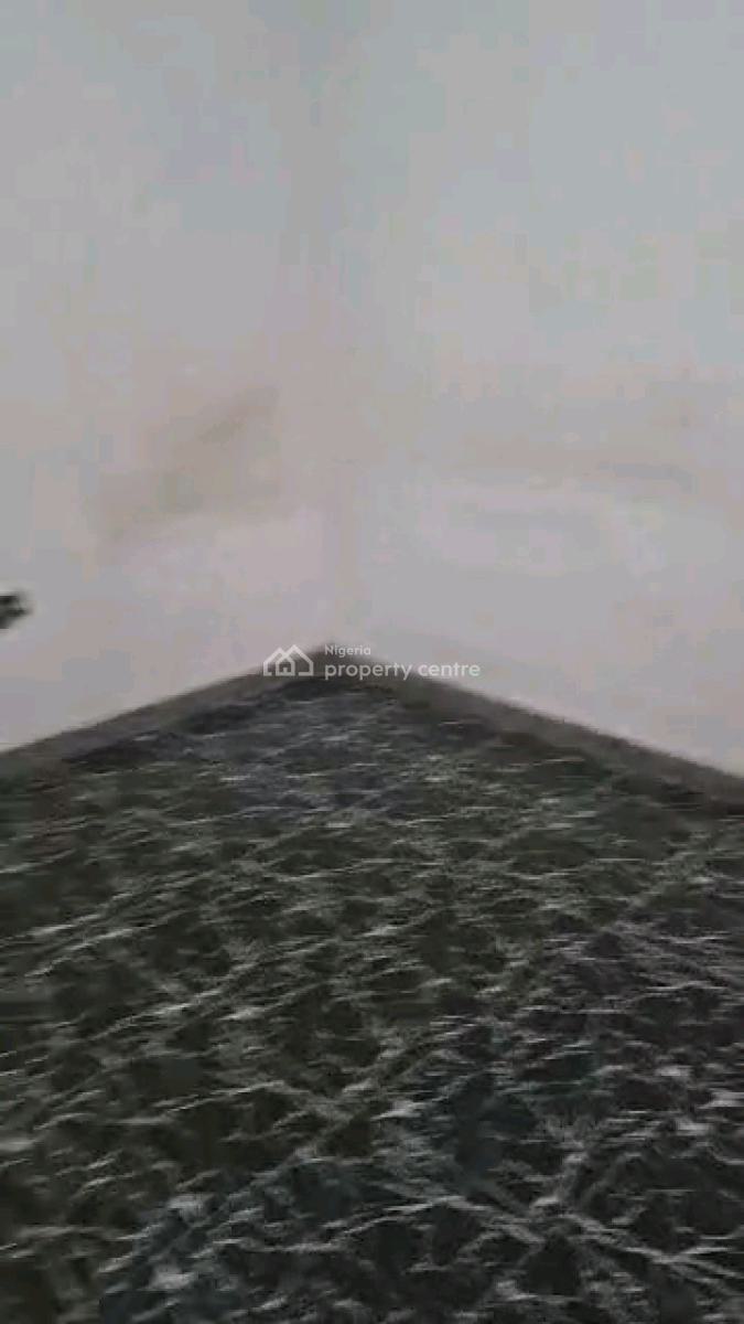 a Very Decent Self Contain, Adekunle, Yaba, Lagos, Self Contain (single Rooms) for Rent