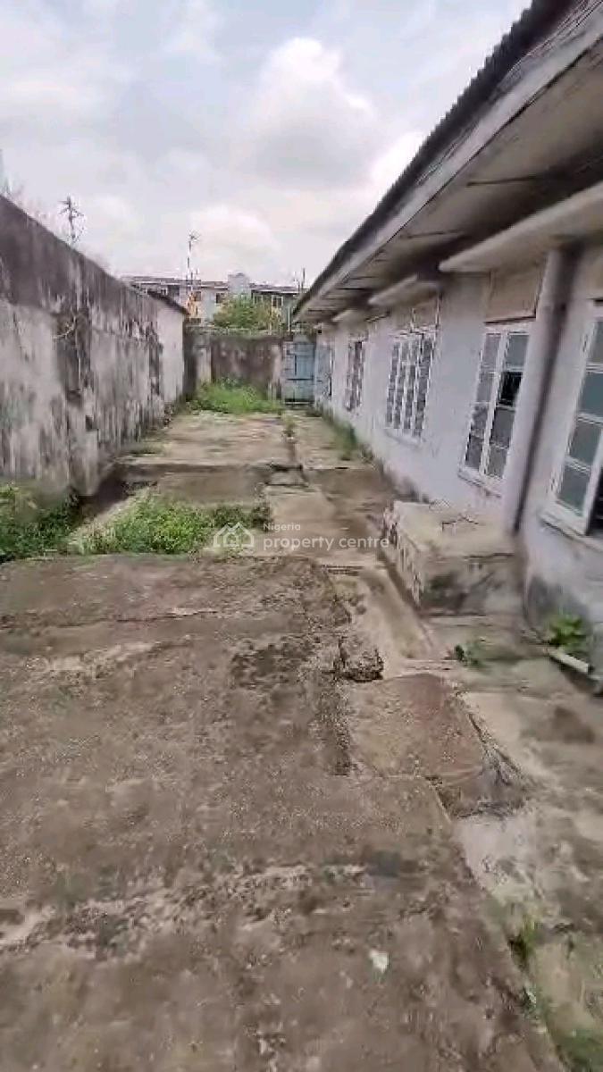 a Bungalow on a Fullplot of Land, Mutairu Street, Pedro, Gbagada, Lagos, Detached Bungalow for Sale