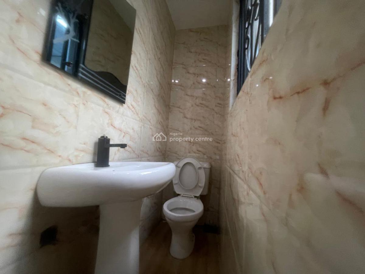Spacious 2 Bedroom  Terrace Duplex, Lekki Phase 1, Lekki, Lagos, Terraced Duplex for Rent