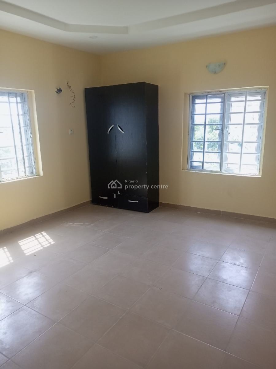 2 Bedrom Flat Available, 24 Newtown Estate, Ogombo, Ajah, Lagos, Flat / Apartment for Rent