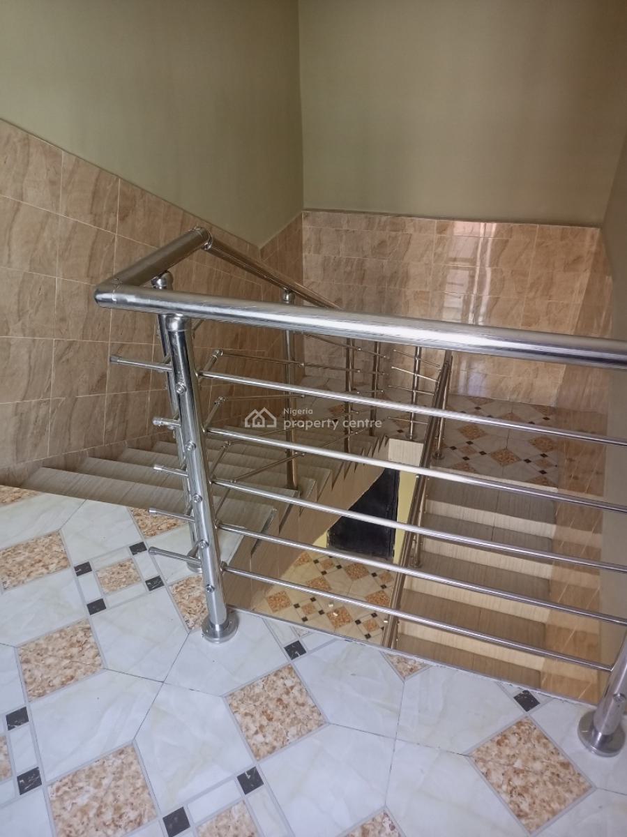 2 Bedrom Flat Available, 24 Newtown Estate, Ogombo, Ajah, Lagos, Flat / Apartment for Rent