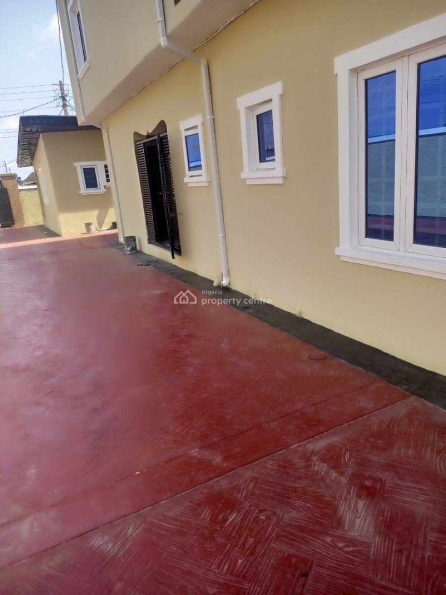 2 Bedrom Flat Available, 24 Newtown Estate, Ogombo, Ajah, Lagos, Flat / Apartment for Rent