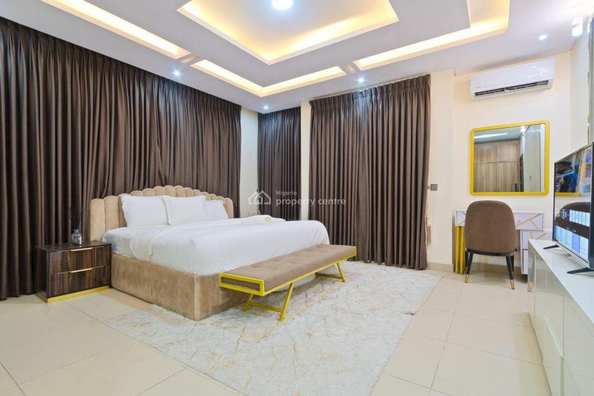 Beautiful One Bedroom Apartment with Swimming Pool and Gym, Banana Island Road, Ikoyi, Lagos, Flat / Apartment Short Let