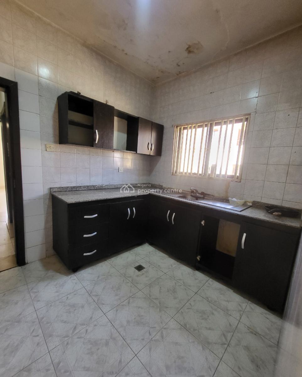 Luxurious Massive 2 Bedroom Flat, By Rita Lory Hotel, Garki, Abuja, Flat / Apartment for Rent