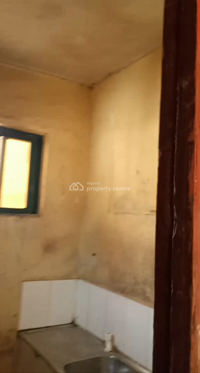 a Mini Flat, Martins Estate Alagbole Area, Ojodu Berger, Ojodu, Lagos, Mini Flat (room and Parlour) for Rent