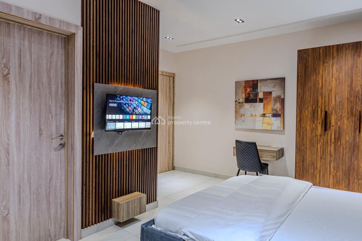 Luxury 3 Bedrooms Apartment with Swimming Pool, Gym and Ps5, Gcciii Building, Lekki Phase 1, Lekki, Lagos, Flat / Apartment Short Let