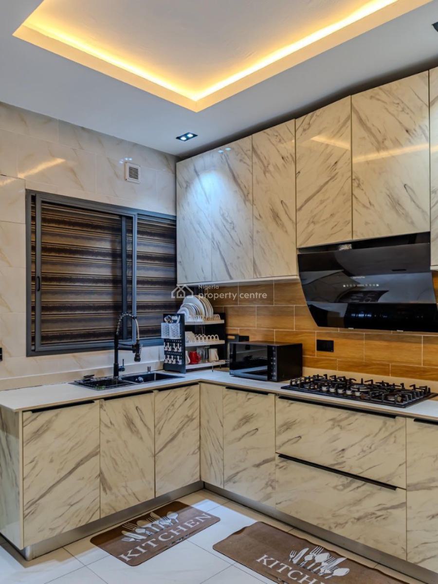 Luxury 3 Bedrooms Apartment with Swimming Pool, Gym and Ps5, Gcciii Building, Lekki Phase 1, Lekki, Lagos, Flat / Apartment Short Let