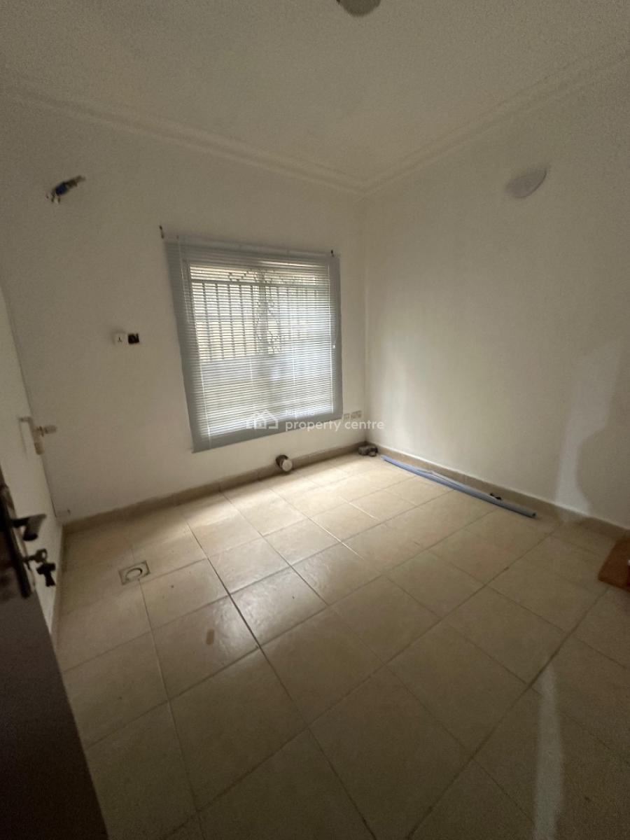 Fully Serviced 5 Bedroom Duplex, Bourdillon Court Estate, Chevron Drive, Osapa, Lekki, Lagos, Terraced Duplex for Sale