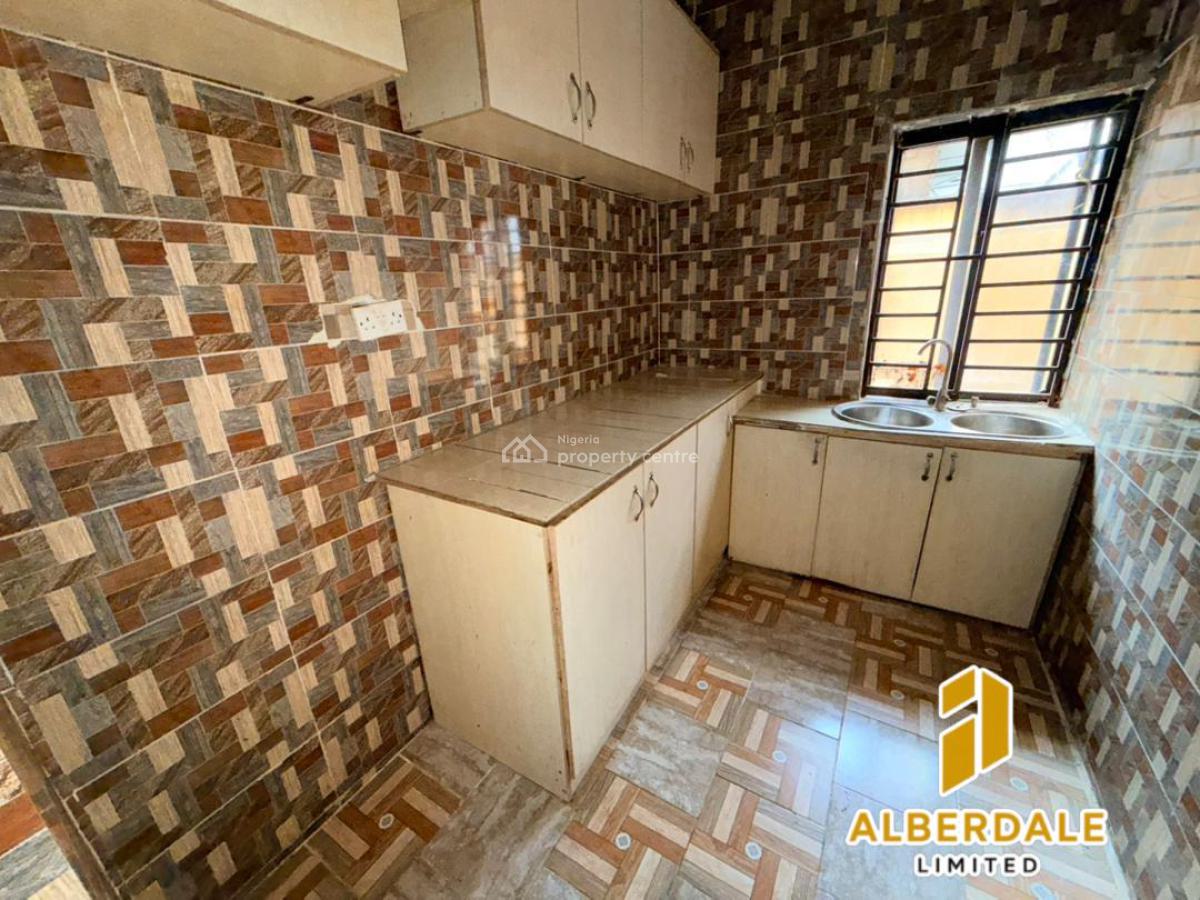 Decent and Spacious 3 Bedroom Flat, Gbagada, Lagos, Flat / Apartment for Rent