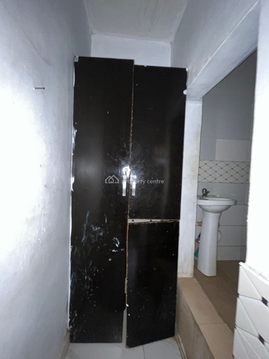 Self Contain, Osapa, Lekki, Lagos, Self Contain (single Rooms) for Rent