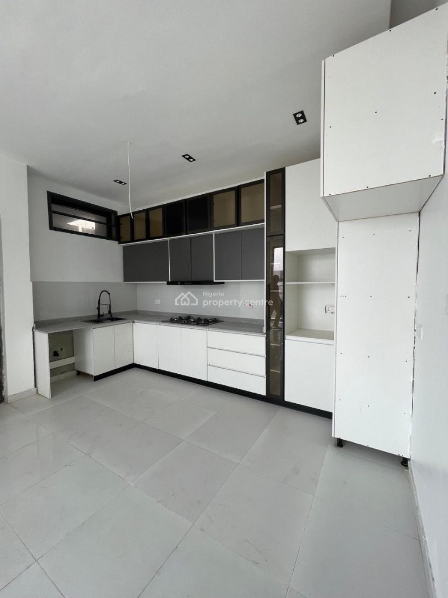 2 Bedroom Apartment, Ologolo, Lekki, Lagos, Flat / Apartment for Rent