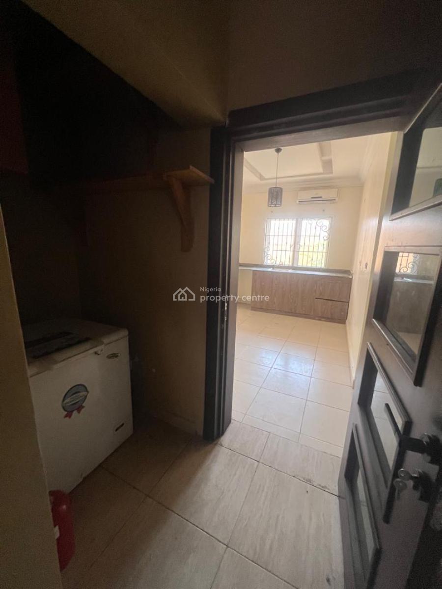 Well Maintained 5 Bedroom Semi Detached House with a Room Bq, Victory Park, Osapa, Lekki, Lagos, Semi-detached Duplex for Rent