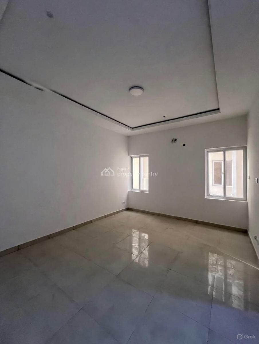 Luxury 2 Bedroom Apartment, Osapa, Lekki, Lagos, Block of Flats for Sale