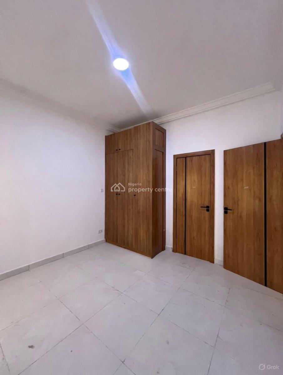 Luxury 2 Bedroom Apartment, Osapa, Lekki, Lagos, Block of Flats for Sale