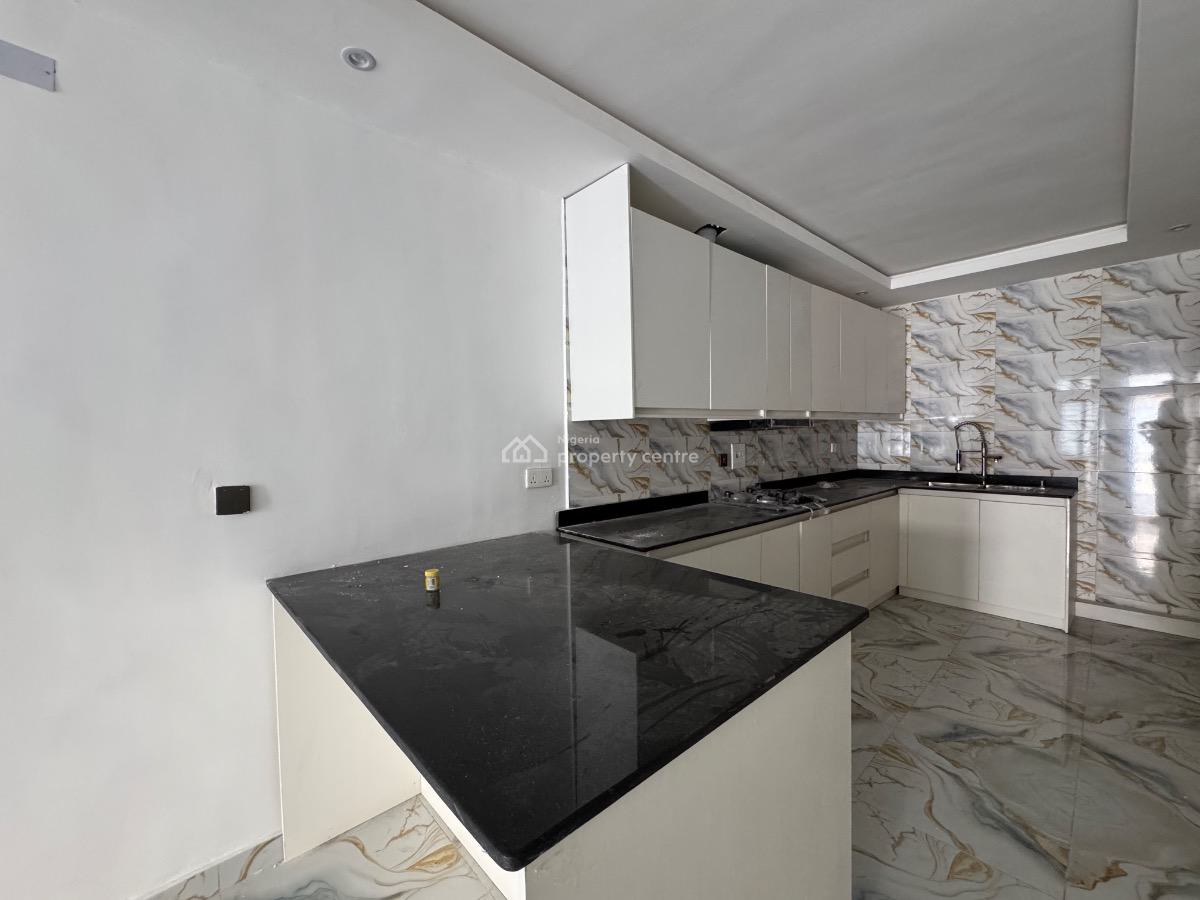 2 Bedroom Apartment, New Road, Lekki Phase 2, Lekki, Lagos, Flat / Apartment for Sale